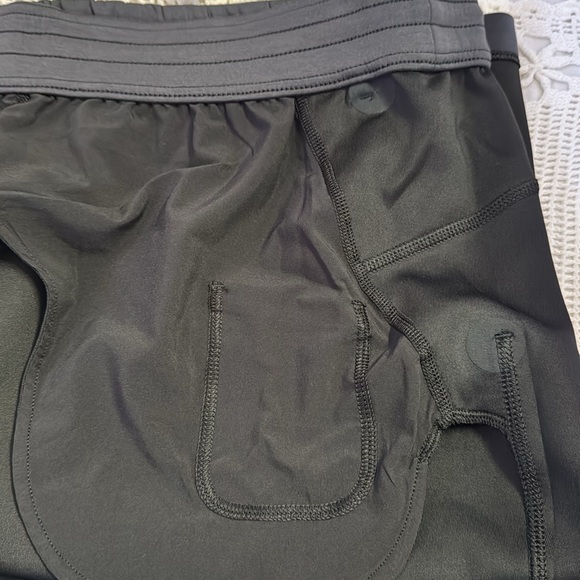 Lululemon Softstreme High-Rise Straight Leg Crop Pants Black/Charcoal Gray Sz 16 - Picture 11 of 15